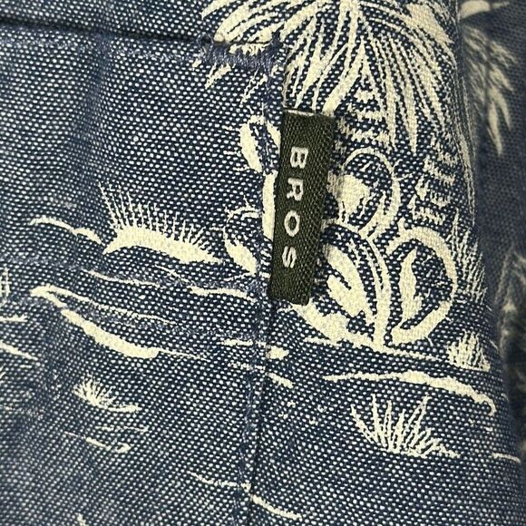 Howler Bros. Chambray Shirt Large Blue Cactus Tropical All over Print Cowboy - Picture 5 of 9